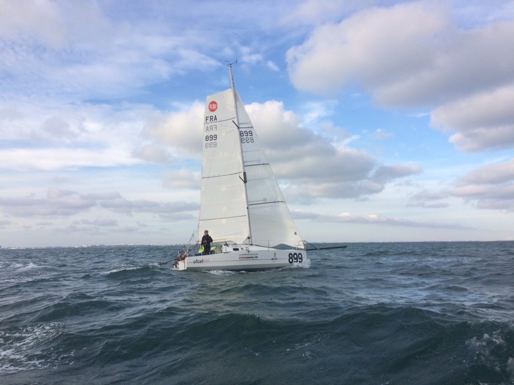 899_unchained's tweet photo. J-70 avant la "MiniTransat La Boulangère" ça nav dur entre 2 sessions de prepa physique!#etremarin #marinenationale https://t.co/Hjfyw4scS3