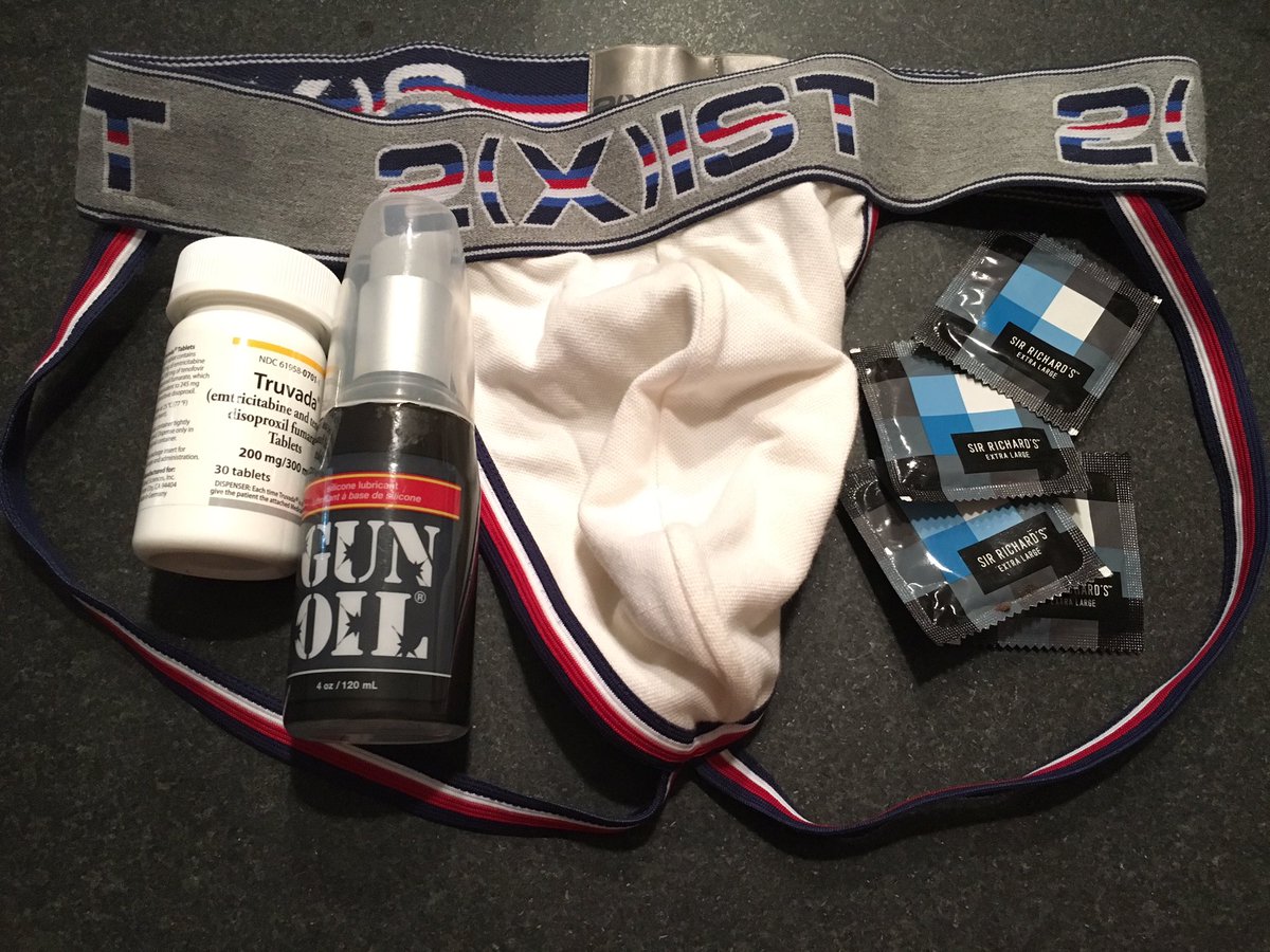GaysOfFileMaker's tweet photo. Countdown to FileMakerDevCon: 1 day!!! #Packed and ready to go! Did I forget anything? #BePrepared #BePrepped #BeProud #PoolSessions https://t.co/PMi8ilLKno
