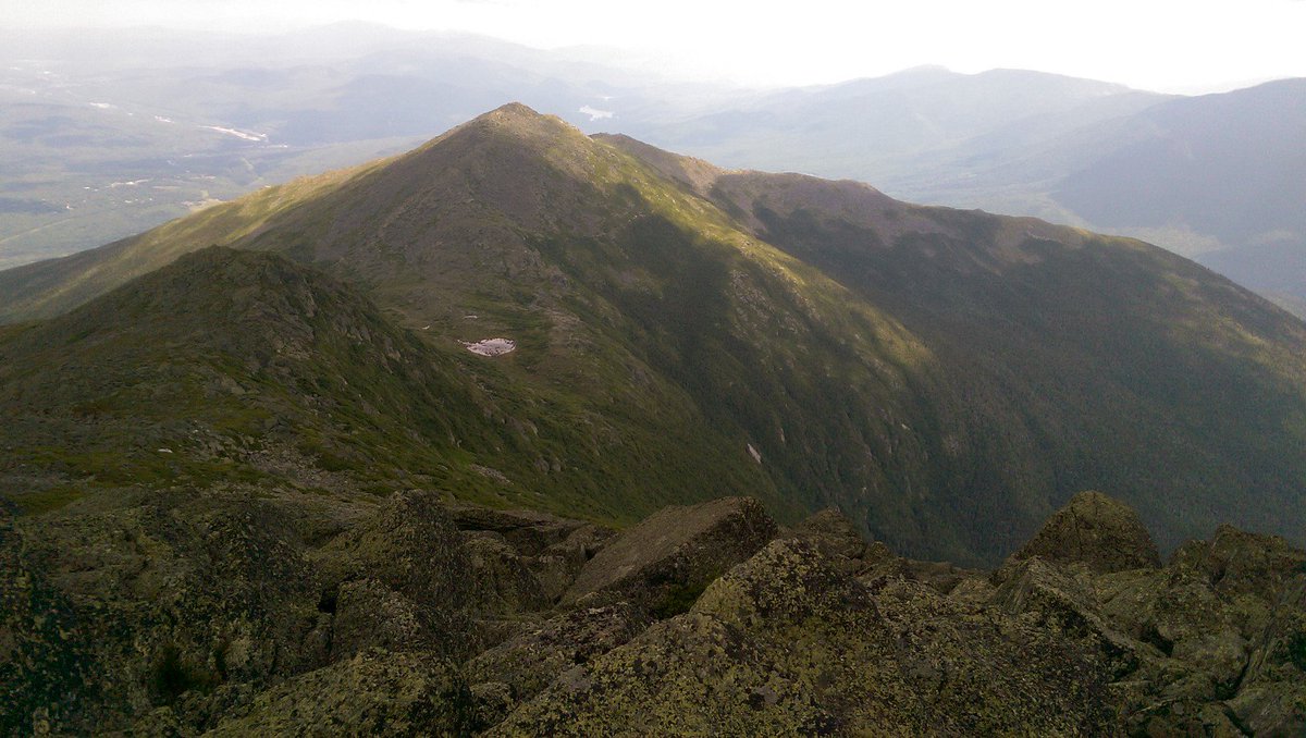 JamCharlesworth's tweet photo. Northern Presis hike yesterday! Scenes from summit of Mt. Adams. #WhiteMountains #Finding4000 #HiketheWhites https://t.co/Gqn3aNxcgP