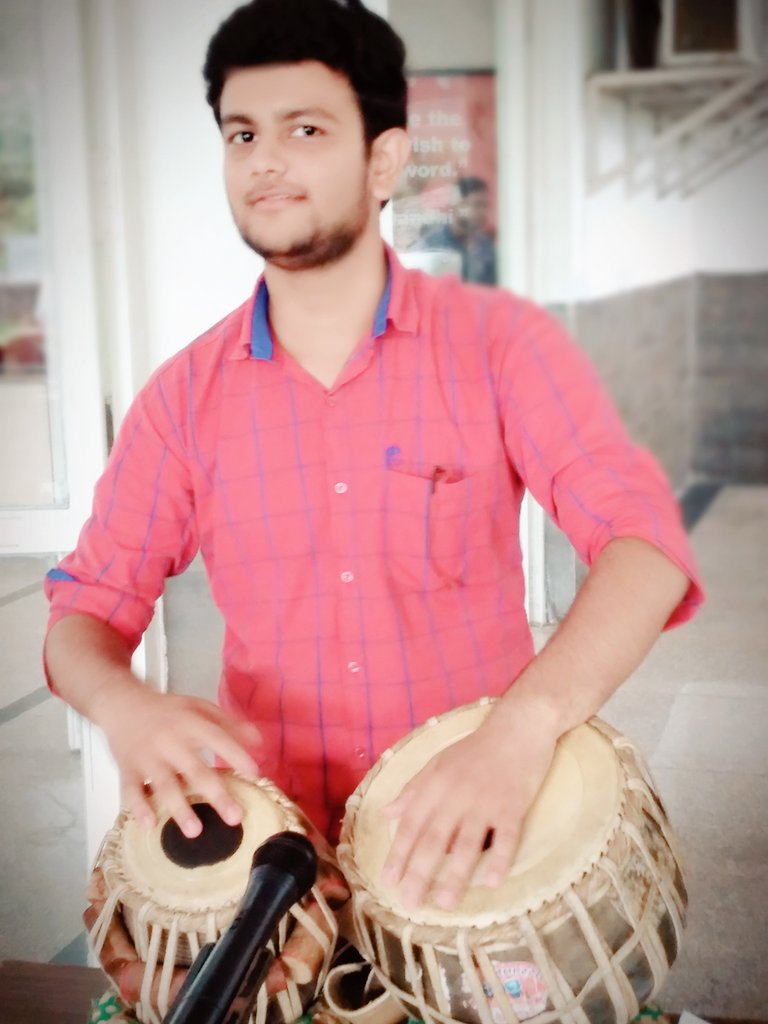 HarshalBhatt319's tweet photo. College GiG
#collagediaries #music #event https://t.co/LaWJ61Vy7U