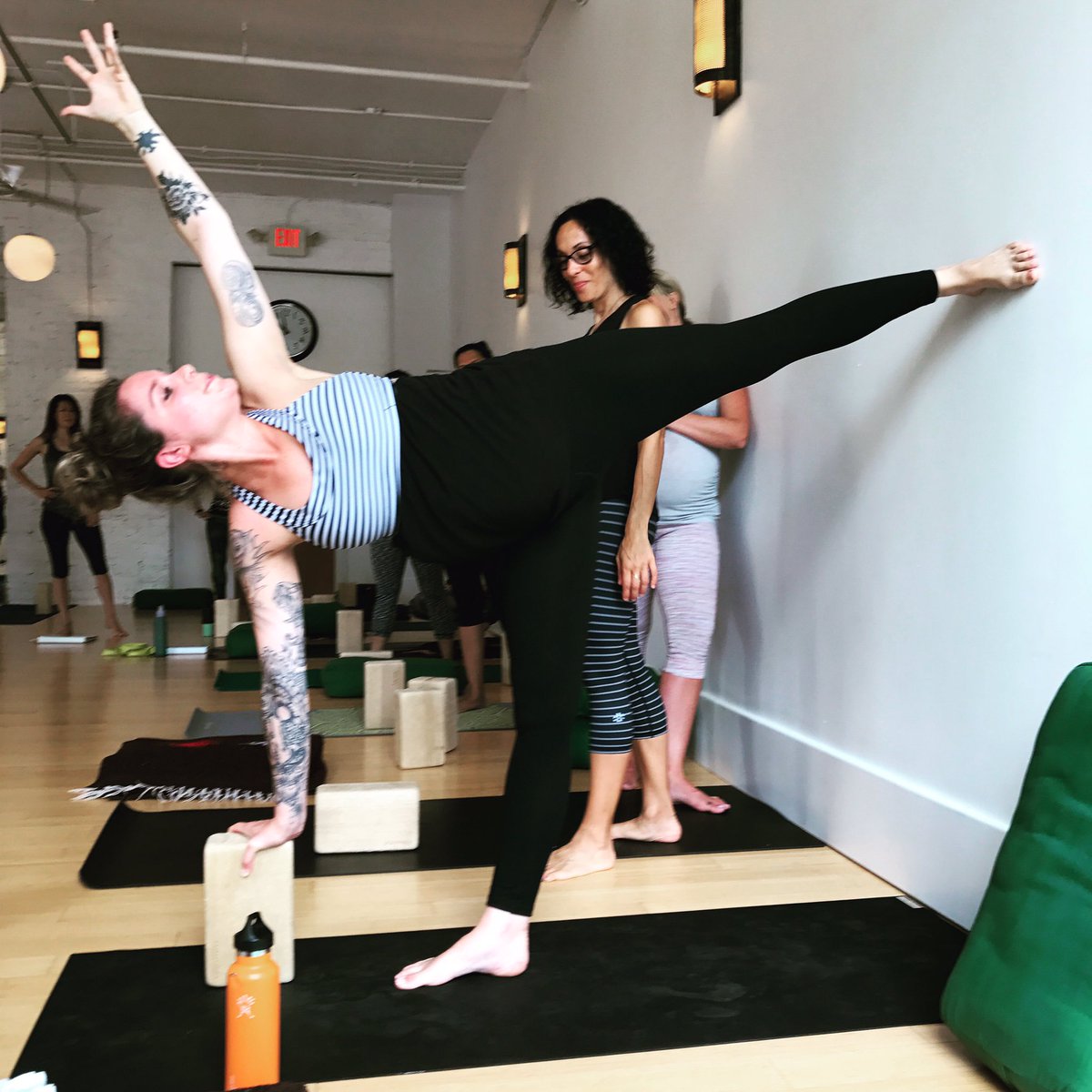 DigYoga tweet picture