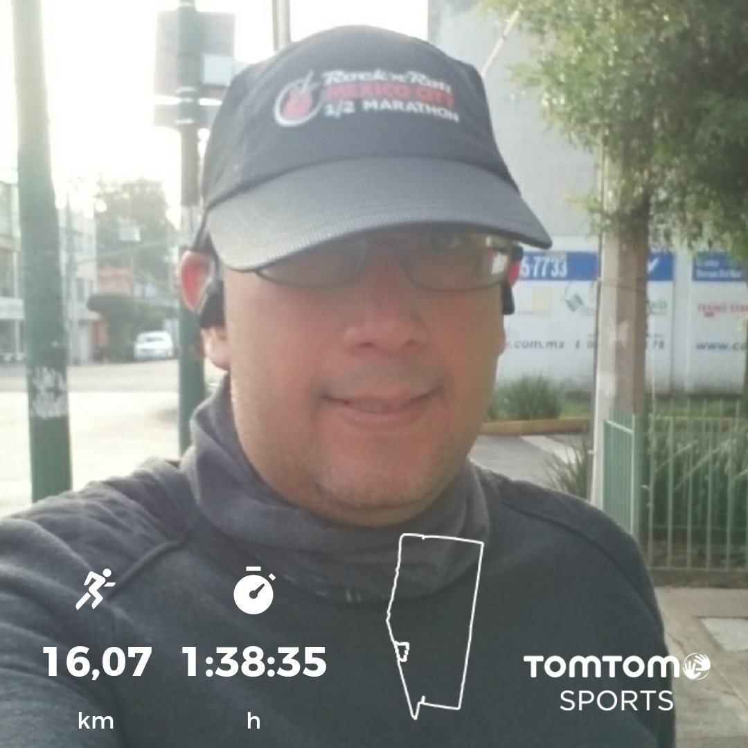 Darth_Homer's tweet photo. En el #VeranoCDMX #YoElegiCorrer #10Millas 👟 #FelizDomingo #RetoModelo #MaratonCDMX #MedioMaratonCDMX #RunningSunday 🏃 #SoyFelizCuandoCorro https://t.co/fCfIdeROfZ