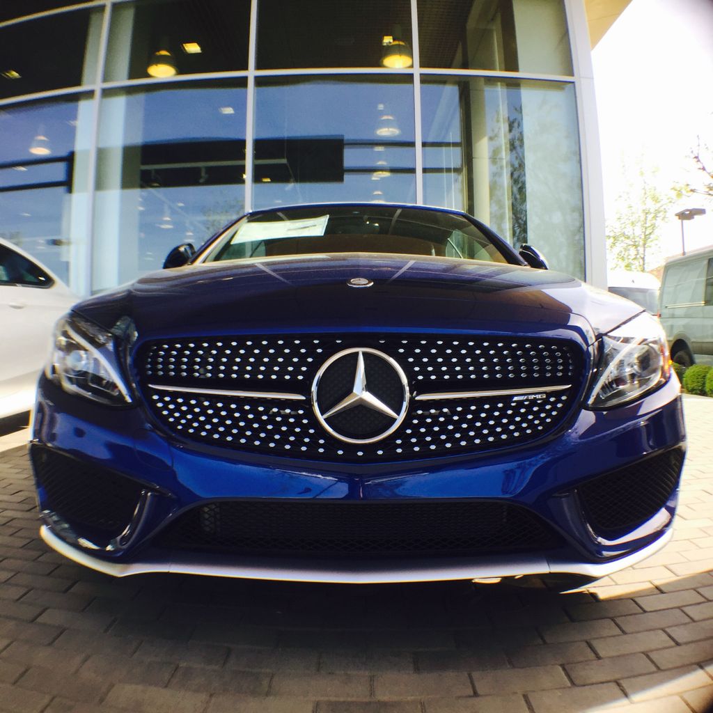 MercedesBenzTO's tweet photo. Sundays are for Stars.

#MercedesStar #MercedesAMG #AMGC43Cabriolet #MBZTO #SundayFunday #SundayStar #mbusa #MBPhotopass https://t.co/Hev0Axc1fE