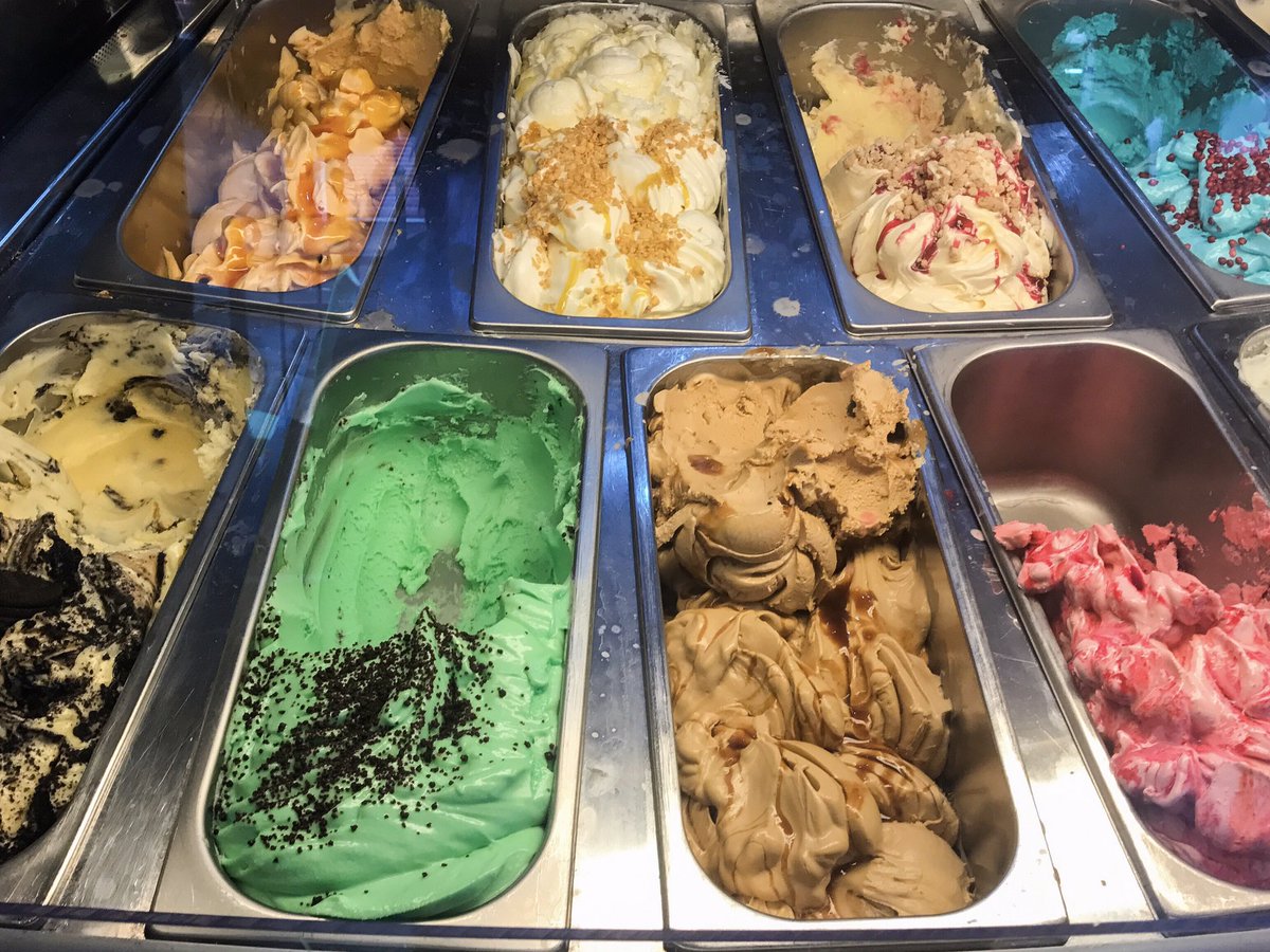 RGPhotos's tweet photo. Just popped to pick up a pudding before tea #CafeGelato #Hull https://t.co/cE3Xapyhj9