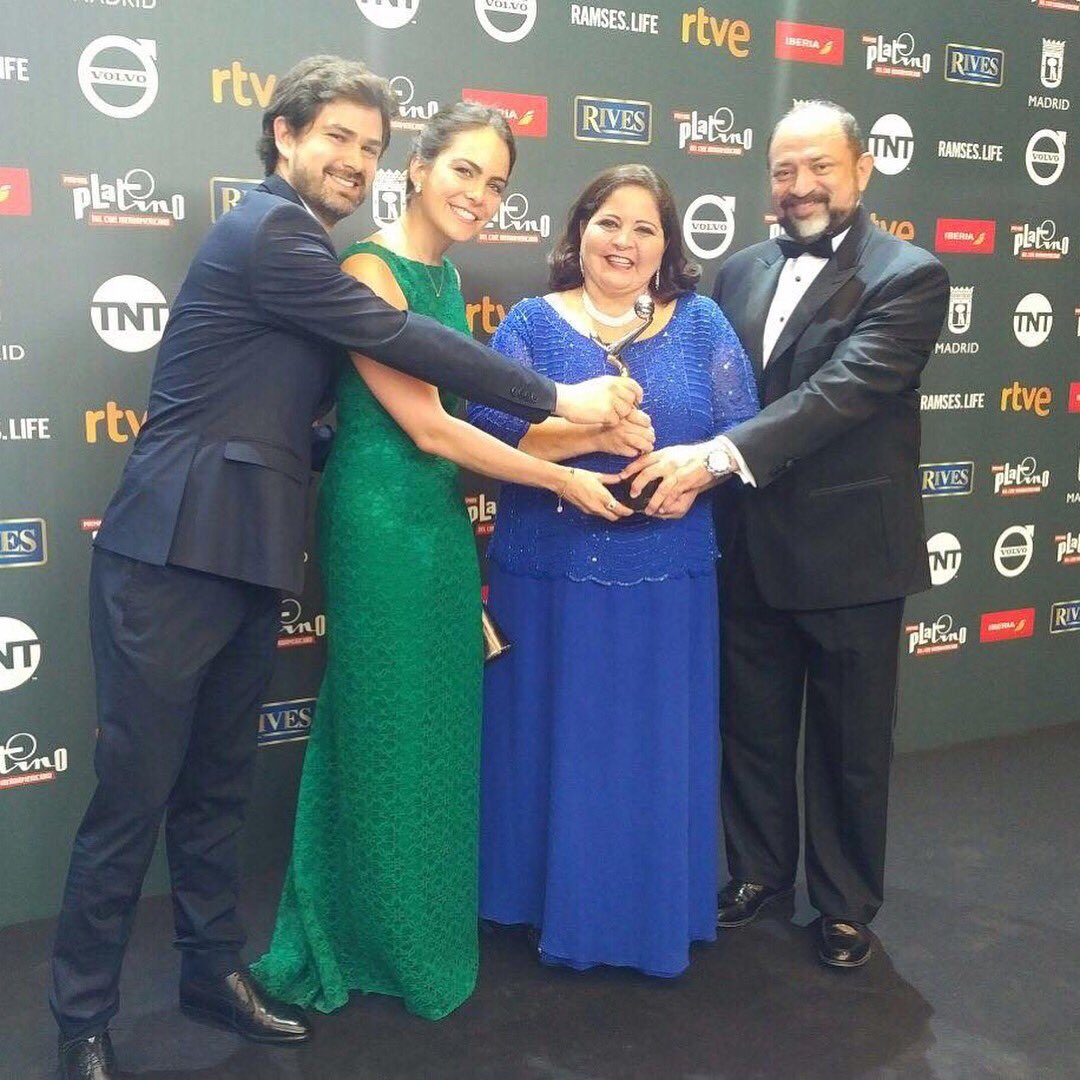 Recibe #RivieraMaya estafeta para ser sede de los #PremiosPlatino2018 /serplaya.com <a href="/SedeturQROO/">Sría. de Turismo Quintana Roo</a> #playadelcarmen  #PremiosPlatinoTNT