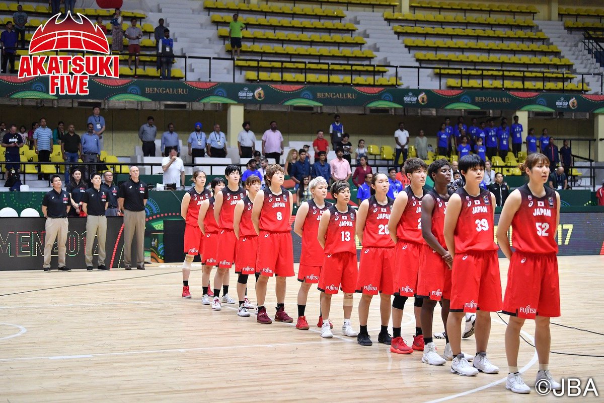 JAPANBASKETBALL's tweet photo. 代表：【レポート更新】#FIBAAsiaCupWomen2017 1日目　予選ラウンド第1戦　#AkatsukiFive 女子日本代表はフィリピンに106-55で大勝し、白星発進🏀✨

『妹に負けない』と奮起する姉たち
💻https://t.co/e6qxrG0E6b https://t.co/nUS7aeq0Uu