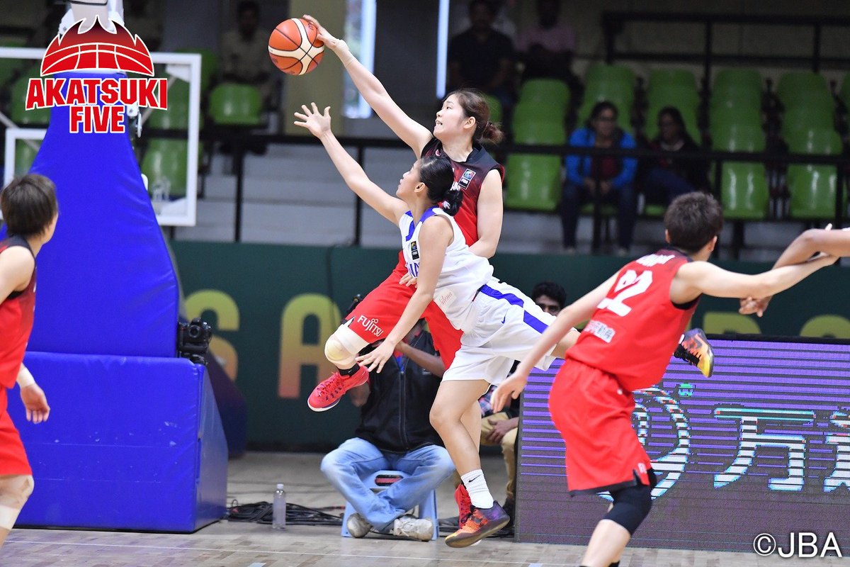 代表：【レポート更新】#FIBAAsiaCupWomen2017 1日目　予選ラウンド第1戦　#AkatsukiFive 女子日本代表はフィリピンに106-55で大勝し、白星発進🏀✨

『妹に負けない』と奮起する姉たち
💻…aasiacup2017-women.japanbasketball.jp/20170723/news2