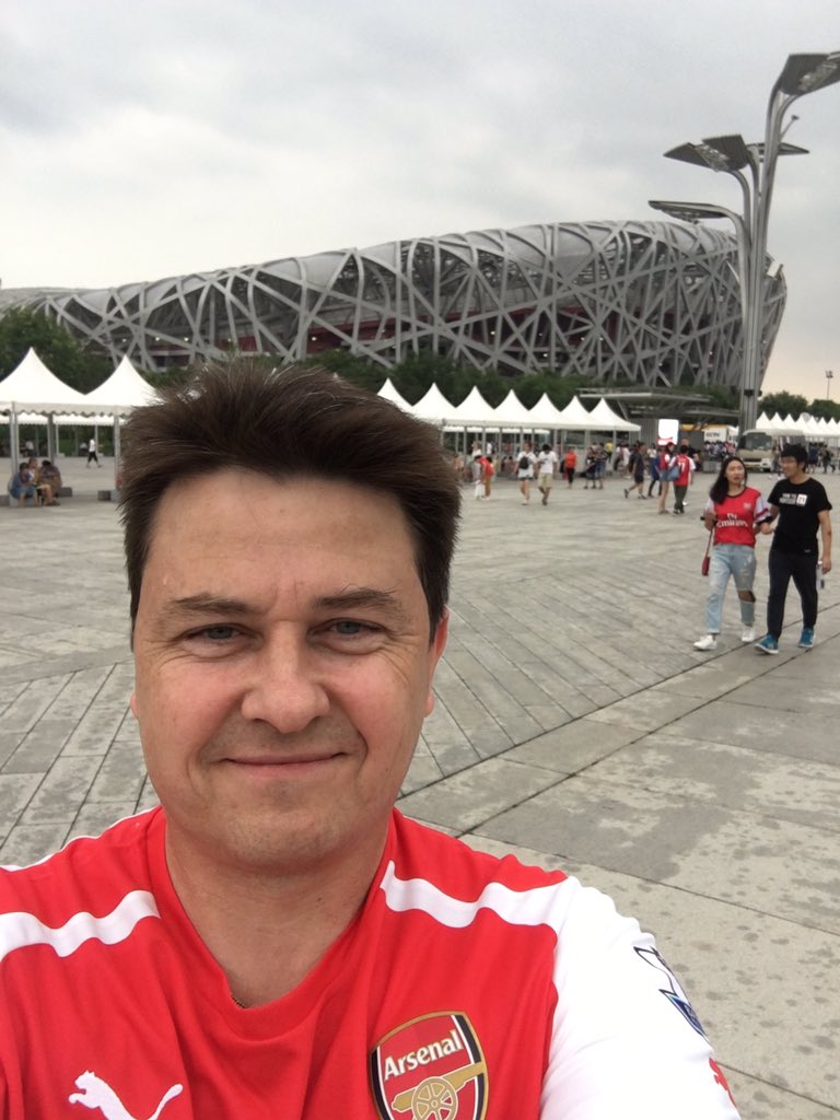 MorphicFields's tweet photo. Was a warm sticky night in Beijing ahead of the game #ArsenalinBeijing shame we didn't turn up https://t.co/PmvaRpx3G9