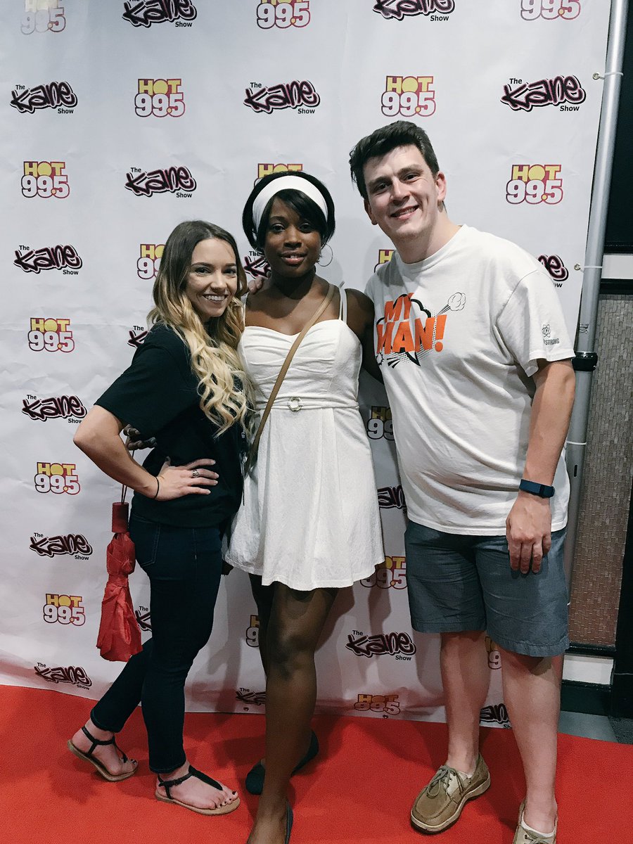 Kane Show Interns On Twitter Last Night Was So Much Fun Thank You Everyone Who Came Out To Internjohnradio Peer Pressure Comedy Tour