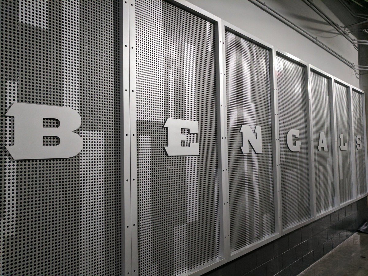 Cincinnati Bengals On Twitter One Sunday Closer To Football The Wall Leading From The Team Tunnel And Into The Locker Room Has A New Look This Season Bengals50 Https T Co 5xyhv3hpt9