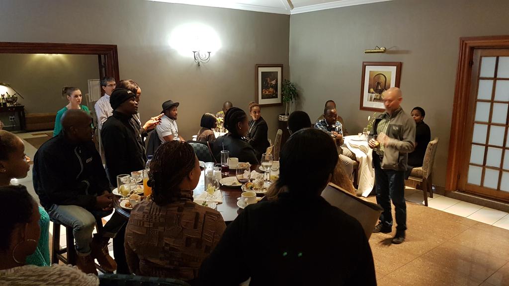 mcleansibanda's tweet photo. #GAPBio #ExecutiveEducationProgramme @InnovHub @tiaorgza @EmoryUniversity @erikahjames - #michaelsacks talks to the semifinalists https://t.co/GPP9ve3hLt