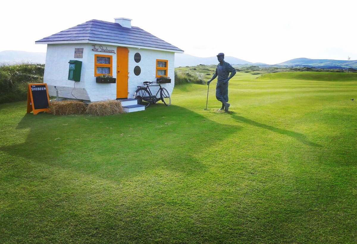 CarrGolfTravel's tweet photo. Look what's arrived! 🍻#fatherdaughtergolf2017 #carrgolf #watervillegolflinks #theshebeen #paynestewart https://t.co/YbCw6z1boV