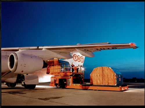 WoodsACW's tweet photo. RT ACWmagazine ".FedEx’s TNT Express still reeling from Petya cyberattack last month https://t.co/m3K7zsJA3j https://t.co/YQjIOrO7wm"