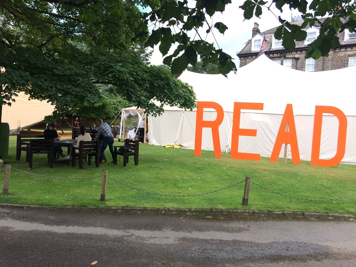 angelaontour's tweet photo. Few pics that sum up my Harrogate '17: legendary @TheSliceGirlsUK. @TonyKent_Writes getting to know crime world. @Beathhigh filming. Again! https://t.co/sJCDQyeT5h
