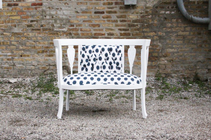 megmadeinc's tweet photo. Sunday Funday! Here's a little throwback to an upholstered piece we refinished. Stop by and create a statement piece for your room! #MegMade https://t.co/lLwlHgTXRk
