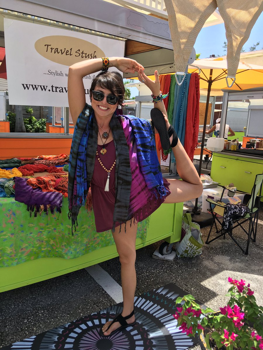 TravelStush's tweet photo. Happy Sunday!!! Love our Stush customers! Loving the "pose" that Michelle @badasanayoga is sharing! Let's go! #travelstush #ygfarmersmarket https://t.co/uAo90mSc0Z