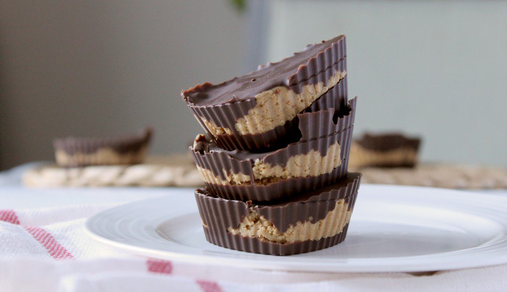kardishfoods's tweet photo. These High Protein Peanut Butter Cups via @GenuineHealth and @MomMeFit are the perfect post workout snack! https://t.co/S08D3fcPrV https://t.co/4ri3PvDBRo