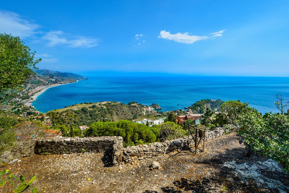 TenderRide's tweet photo. Discover #Sicily, an #island of delightful surprises. Choose a #boat on #Tenderapp & make your own fairytale memories this summer. #boatlife https://t.co/SbfQ4Mv6GW