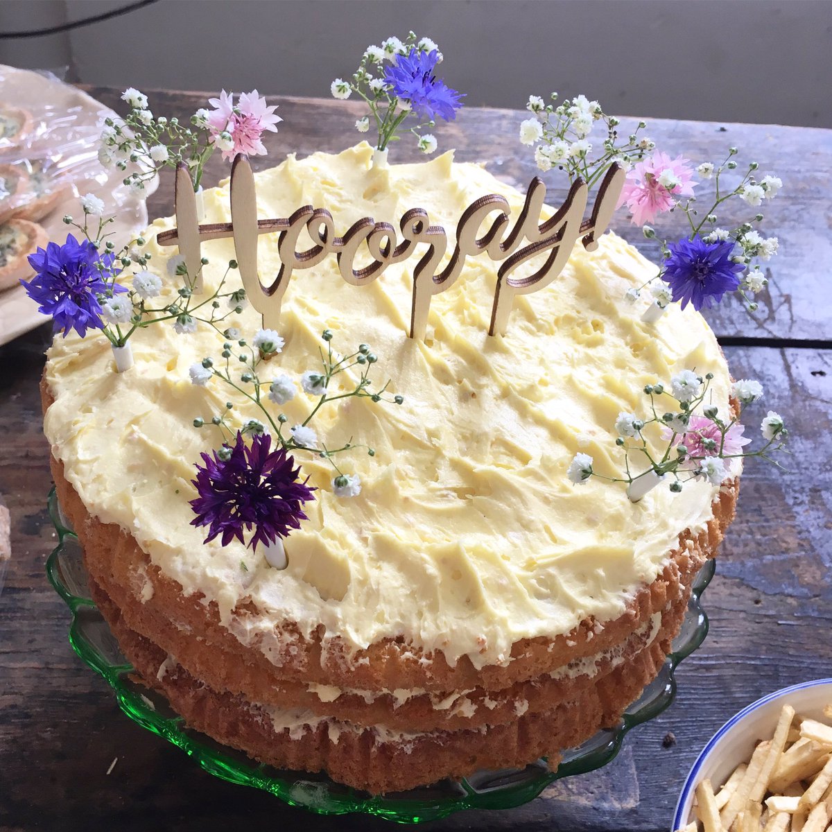 HBWallis's tweet photo. Loved yesterday's baby shower! Cake, great company &amp; crafting! Almost time to have a baby!!! https://t.co/3XgcZriJuc