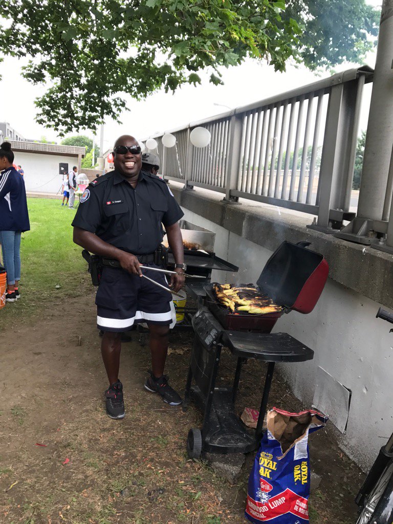 Ccrprbailey's tweet photo. @TPSCoop working his magic on the grills at Lawrence Heights Unity over Violence BBQ on Saturday. Thanks 4 supporting https://t.co/H98fKkYtBG