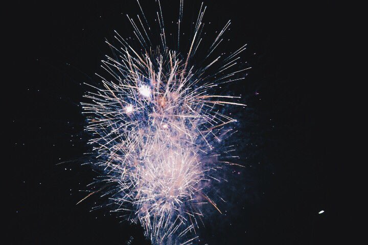 pppcv's tweet photo. @Pocky_Sweets 今日お祭りでした花火撮りました夏感じてください！！ https://t.co/m2JVh2FOJ8