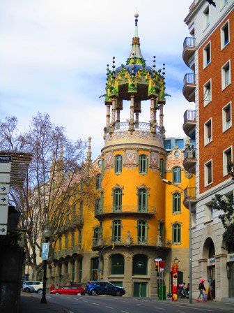 abseitsderrambl's tweet photo. #LaRotonda #Barcelona #Modernisme #Katalonien #Catalunya https://t.co/0luEmDoTom https://t.co/TUPUKWsDhX https://t.co/U60cHK235S