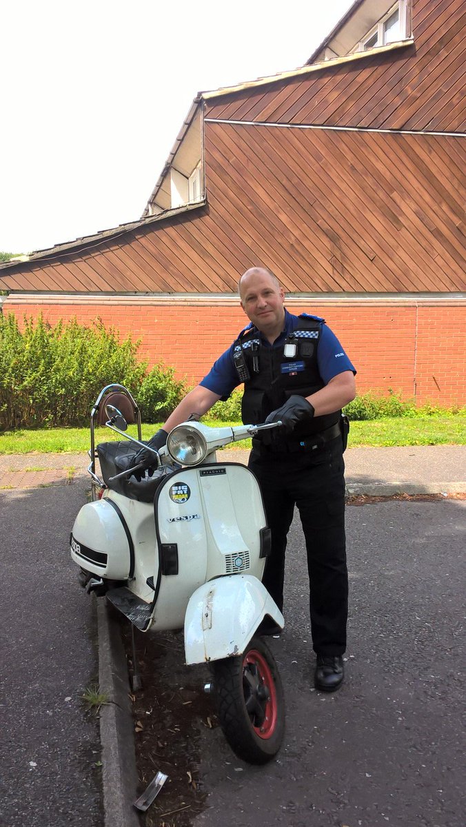 tvp_mk's tweet photo. Officers did a weapon sweep today with volunteers. No knives found but we found a stolen motorbike. #P1621 #C9747 #opsceptre #stopknifecrime https://t.co/VasfjJrjrJ