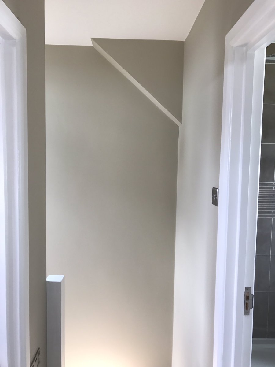 SpessProperty's tweet photo. Completion photos.
#Streatham #SW16 #Painting #Decorating #Refurbishment #Investment #Property #Portfolio #SPESS. Paints from @FarrowandBall https://t.co/LKedCJro5J