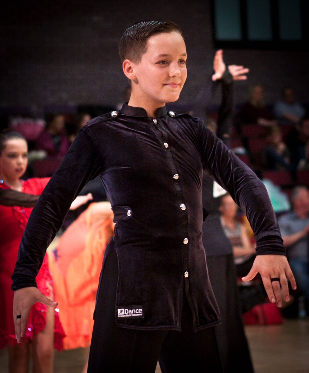 RogersCymru's tweet photo. Lots of practice and lessons this week the off to Bournemouth Dance Festival on Wed #focus #cantwait #bigcomp #eyesonthefinals https://t.co/qQea75p31B