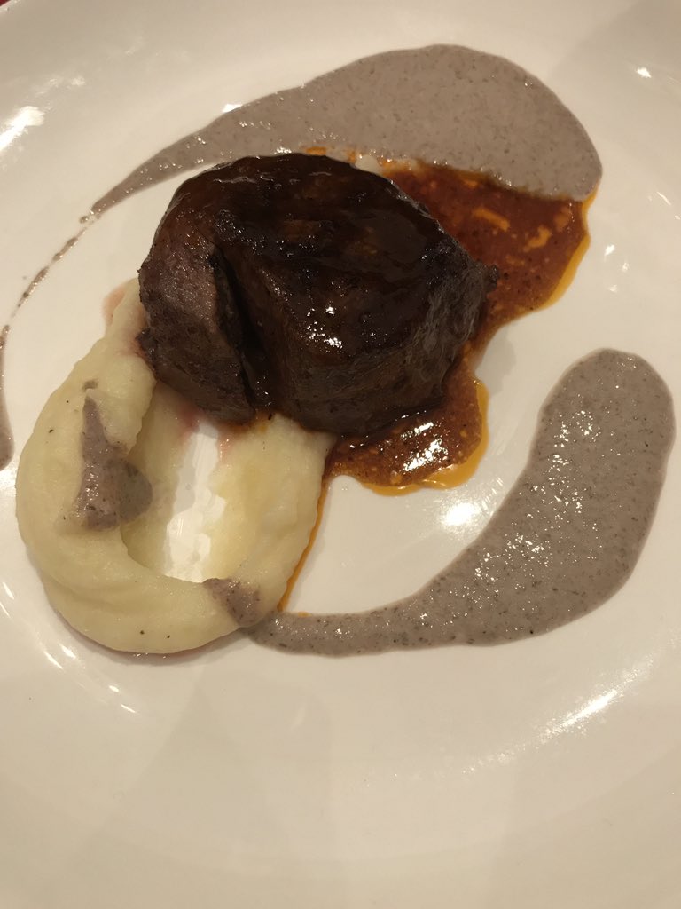 nogatsnoglory's tweet photo. Beef tenderloin with mushroom sauce and potato puree. 👍 #ChefRobbie https://t.co/lXyp2Iocmn
