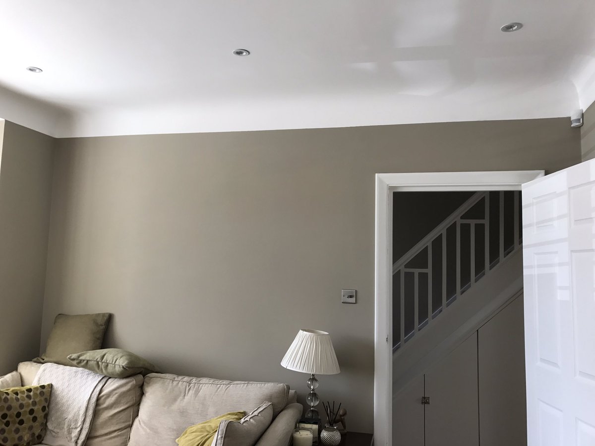 SpessProperty's tweet photo. Completion photos.
#Streatham #SW16 #Painting #Decorating #Refurbishment #Investment #Property #Portfolio #SPESS. Paints from @FarrowandBall https://t.co/mkcPpe6JrM
