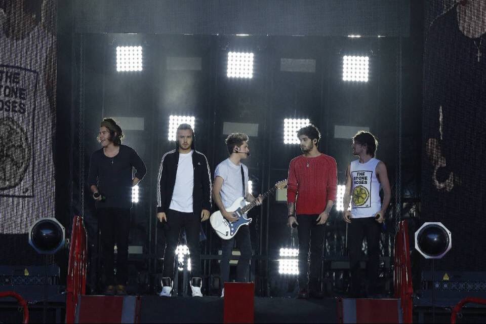 AlexWarrior1D's tweet photo. #7YearsAndWeAreStillHere #7YearsOfOneDirection #Happy7YearsOneDirection love you more than anything πβ€οΈππ I'm fucking proud of you https://t.co/RleeUUSHOh