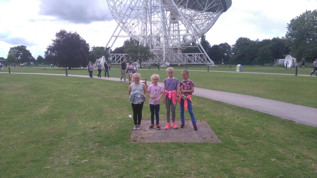 markdev74's tweet photo. @lhpRJH came back for a second look! #kidswentfree https://t.co/MHgKwMf2p2