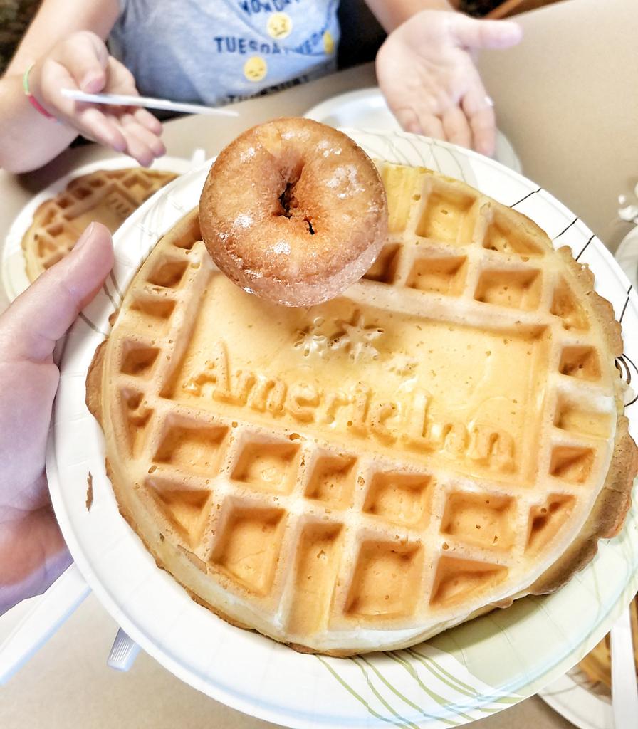 ModernMaryMoore's tweet photo. I'm just a big kid! So giddy over these #americinn branded waffles at breakfast. 🤣 #ad @Americinn https://t.co/SUsyUhVNiv