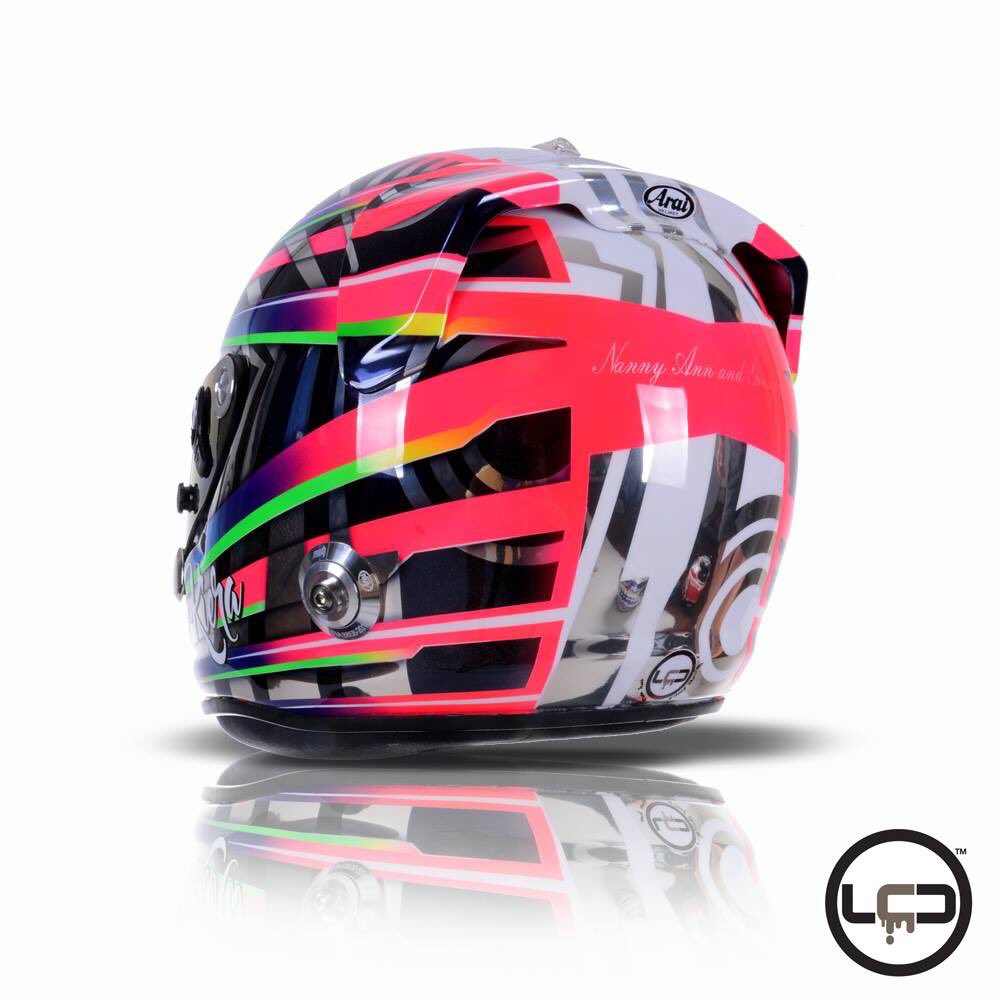 Kiera_Racing's tweet photo. Stunning job on my new helmet by @LiquidColour over the moon and should look good in kartmasters! #newlid https://t.co/Au6jxNc5c9