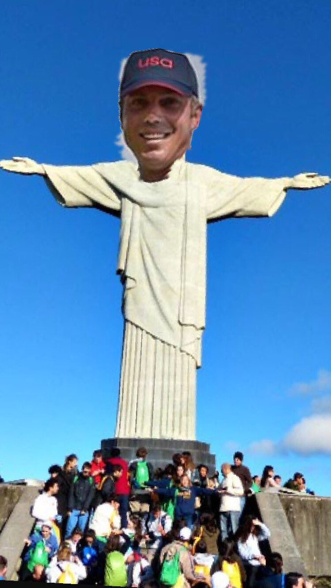 AKnueve's tweet image. Everyone stay calm #1back