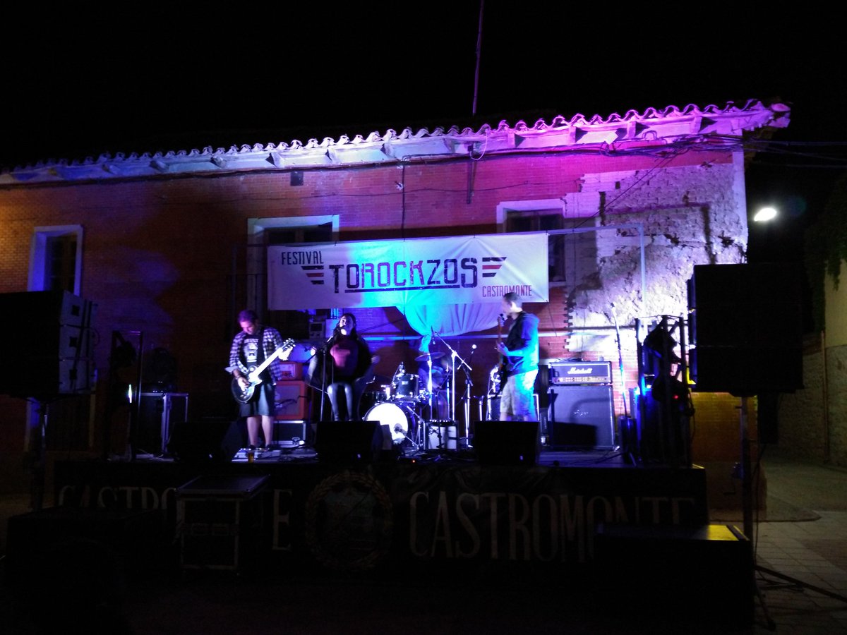 AJCastromonte's tweet image. #torockzos anoche en #castromonte