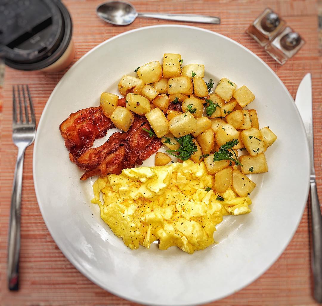 W_VIEQUES's tweet photo. Morning fuel. #wvieques https://t.co/phM4wtDLMz