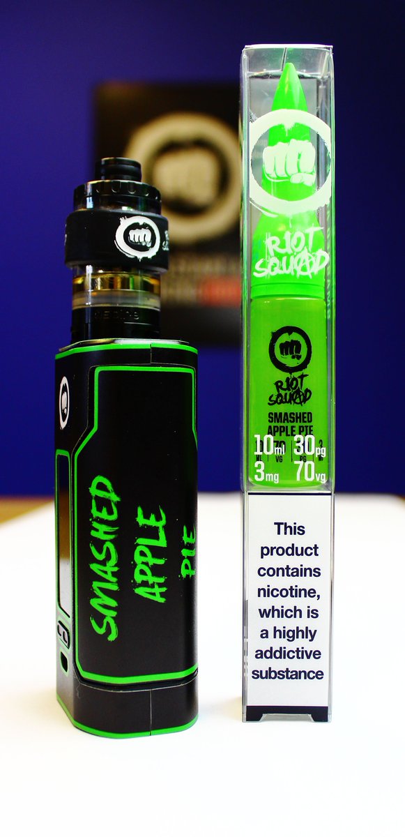 Rioteliquid's tweet photo. Dessert after your Sunday Roast? We have just the vape! #SmashedApplePie #VapeLife #VapeNation #Vaper #SundayVape https://t.co/kFNCEb0Kt3