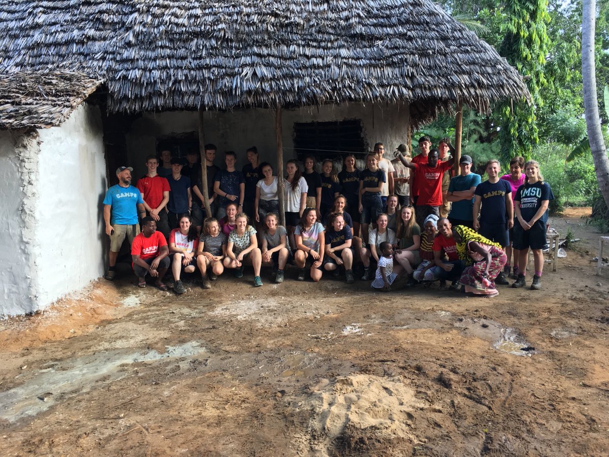 HKenya17's tweet photo. The end of an incredible 5 days project work. I couldn't be more proud of everyone's hard work and generosity. @campkenya @CampsInt https://t.co/5S11jCq9BQ