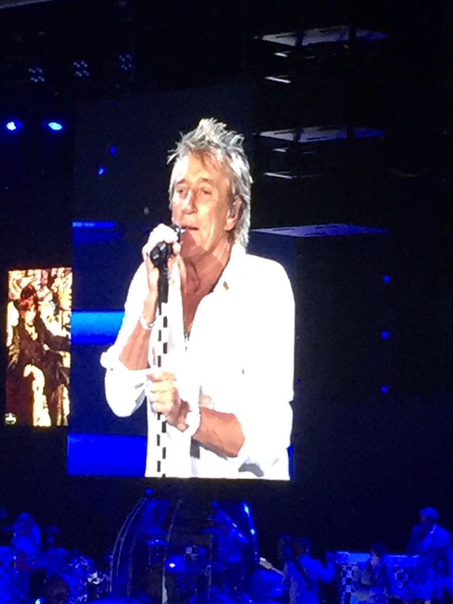 shannontanner33's tweet photo. #RodStewartrocks https://t.co/sZ6Sm0a3vs