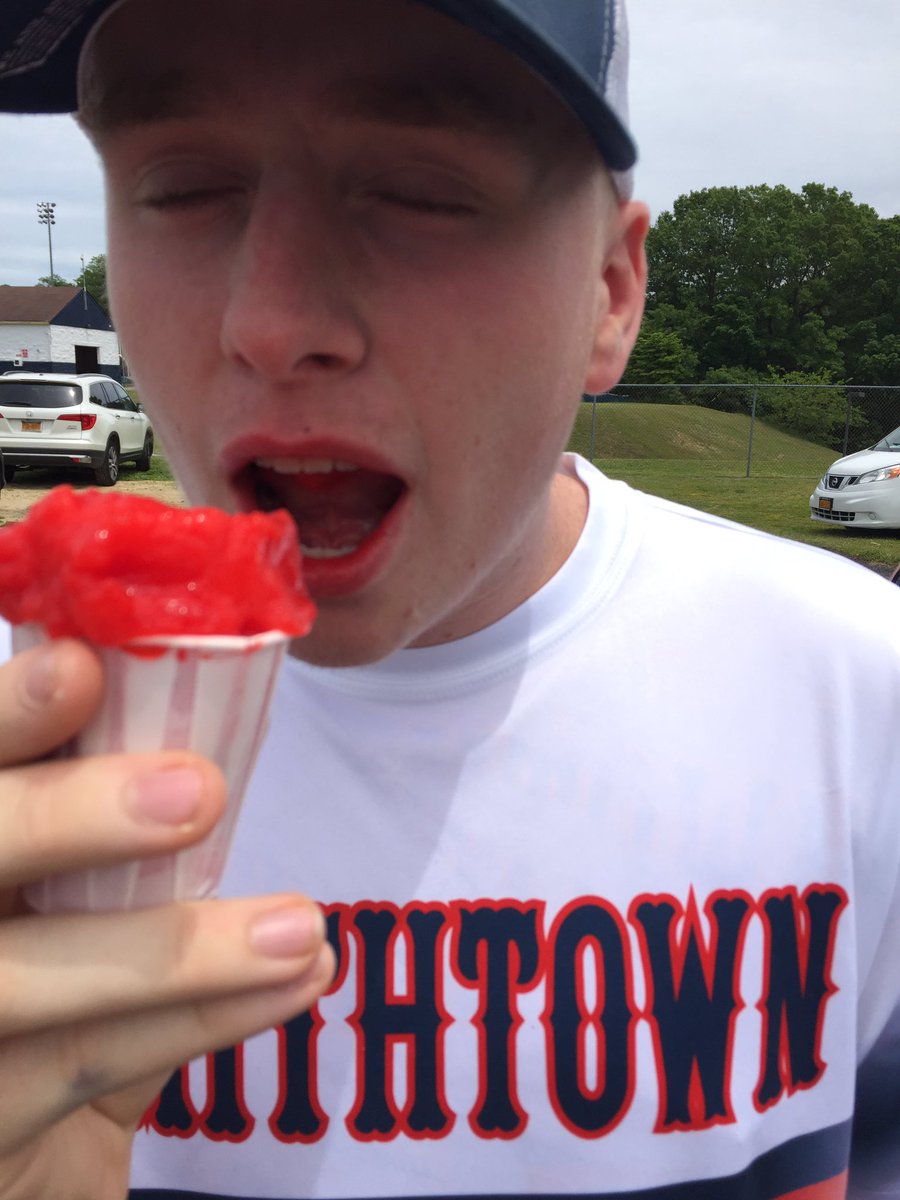 dylansmalll's tweet photo. Happy Birthday Bri Guy 🦀Have fun at the oasis tn #BonJellion #Bactus https://t.co/4vP7YDBrya