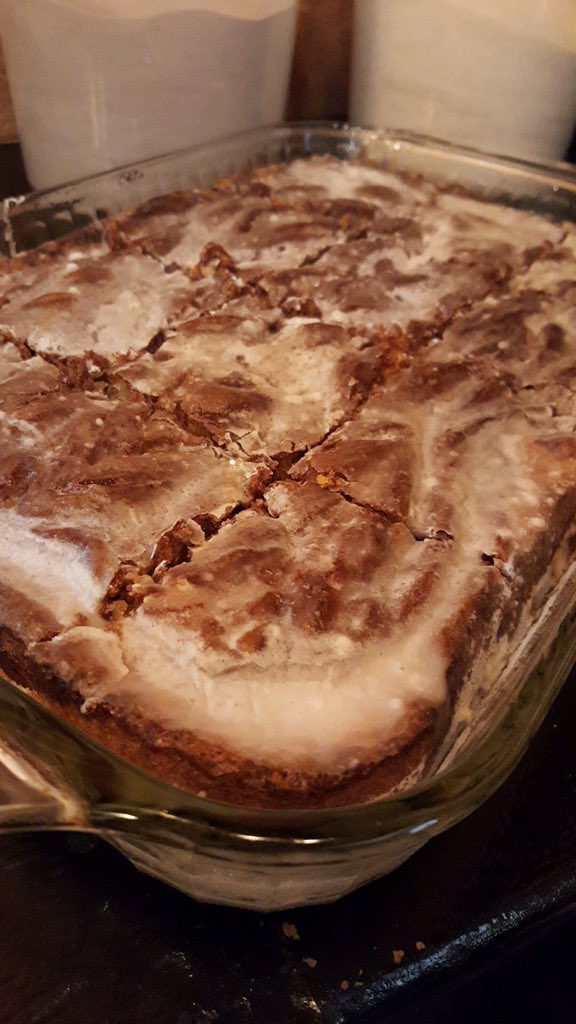thebroocafe's tweet photo. How about a slice of HONEY BUN CAKE to share with your honey-bunny? Or, not.
#doyoubroo #webrooforyoo #calcuttamercy https://t.co/EXajunBIPS