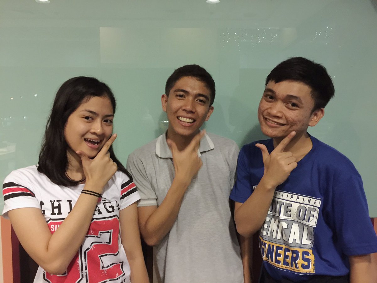 uscchec's tweet photo. The Chemical Engineering Club has opened its arms to two new members, Allyssa and Francis! Welcome to the club! ๐
#ChECMARKED https://t.co/iCGhu8Mfov