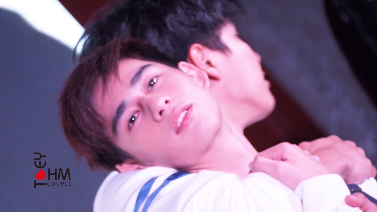 OhmToeyCouple's tweet photo. 晚安～我们的Frame Book 💗💗  @ImerbSittiwat @ohmpawatt https://t.co/k70pMKWrzv