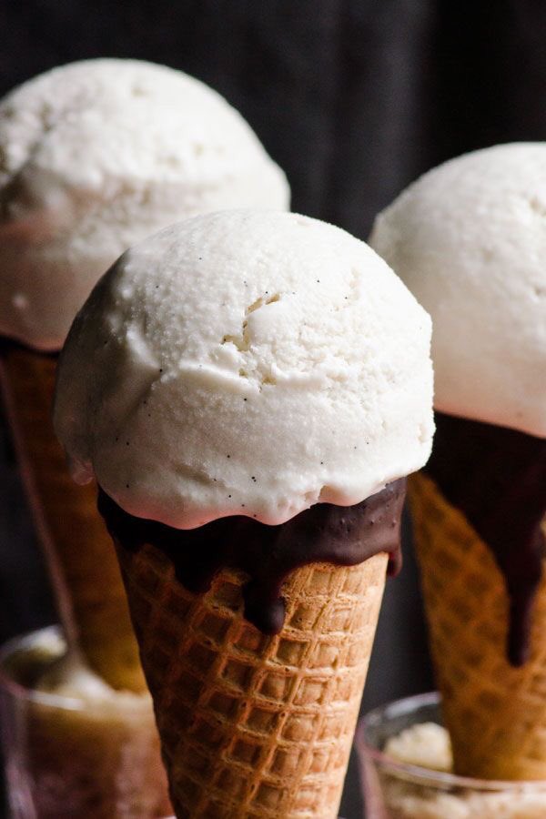 jollyroger_pool's tweet photo. #cones Up in honor of #NationalVanillaIceCreamDay https://t.co/NfJjiiSaLu
