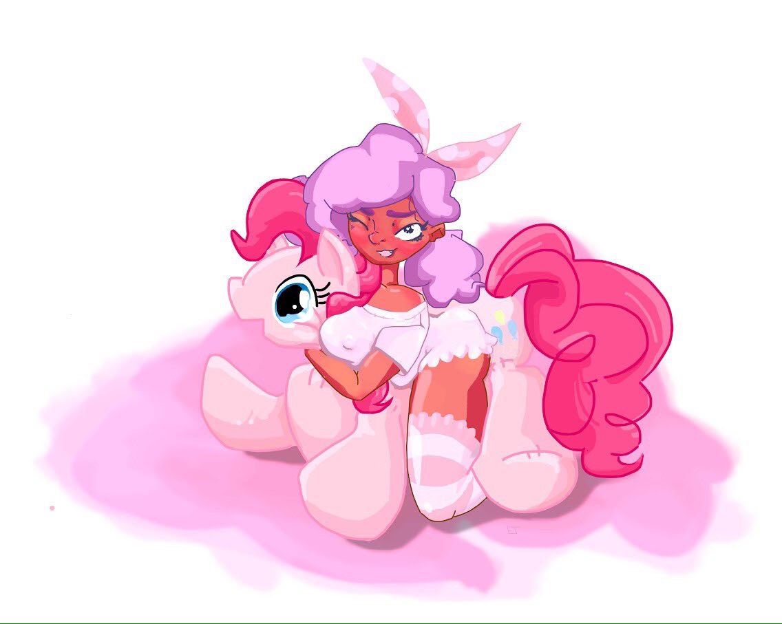 PoisonApple101x's tweet photo. Cutie nsfw pin up #nsfwart #pinup #mlp #pinkiepie #blackgurl #CutieSaturday #fanart #furry #furryart #cute #cutiemark #pigtails #lewd #xxx https://t.co/RMnPINFhs3