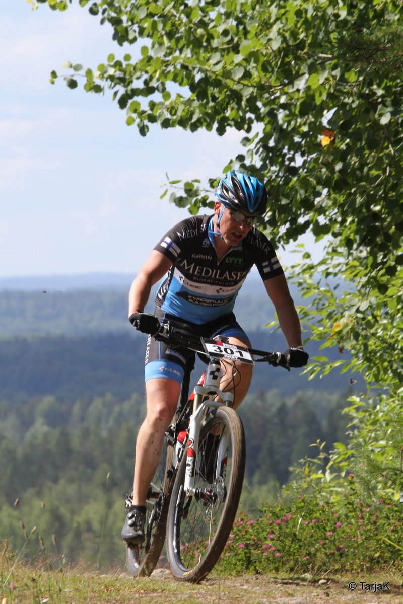TMustikkamaa's tweet photo. #XCO #ISM ajettu @Valkeakoski1923 #korkeakangas.Rankka rata mutta parasta ajoa ikinä,sijoitus M40 viides. #TeamMedilaser https://t.co/NJotpPYqMO