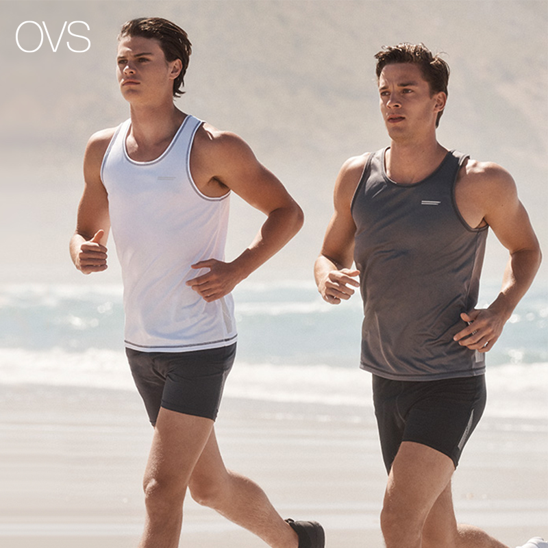 OVSofficial's tweet photo. In forma anche in spiaggia. #OVSMan activewear: https://t.co/mbQgMofjWP #OVSSS17 #activewear https://t.co/MLO8GDVsPI