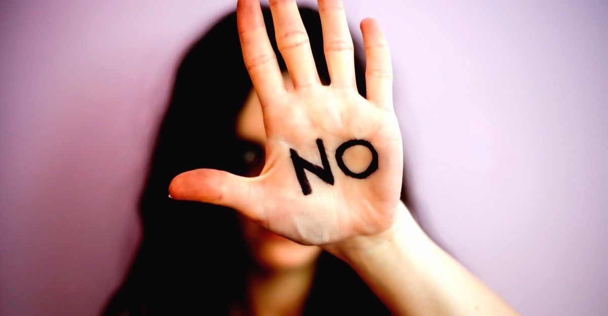 Upworthy's tweet photo. 30 things people don't realize you're doing because of your depression. https://t.co/2Ae4ESI1Gg https://t.co/kWNWP63DqS